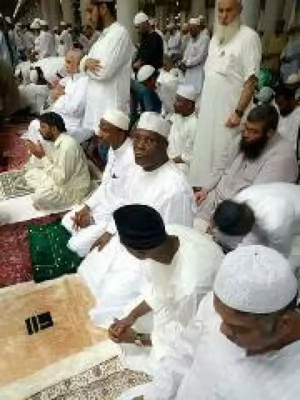 Atiku Abubakar Pictured In Saudi Arabia For Prayers (Pics)